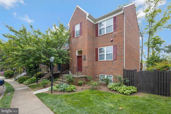 7726 MARSHALL HEIGHTS CT, Falls Church, VA 22043