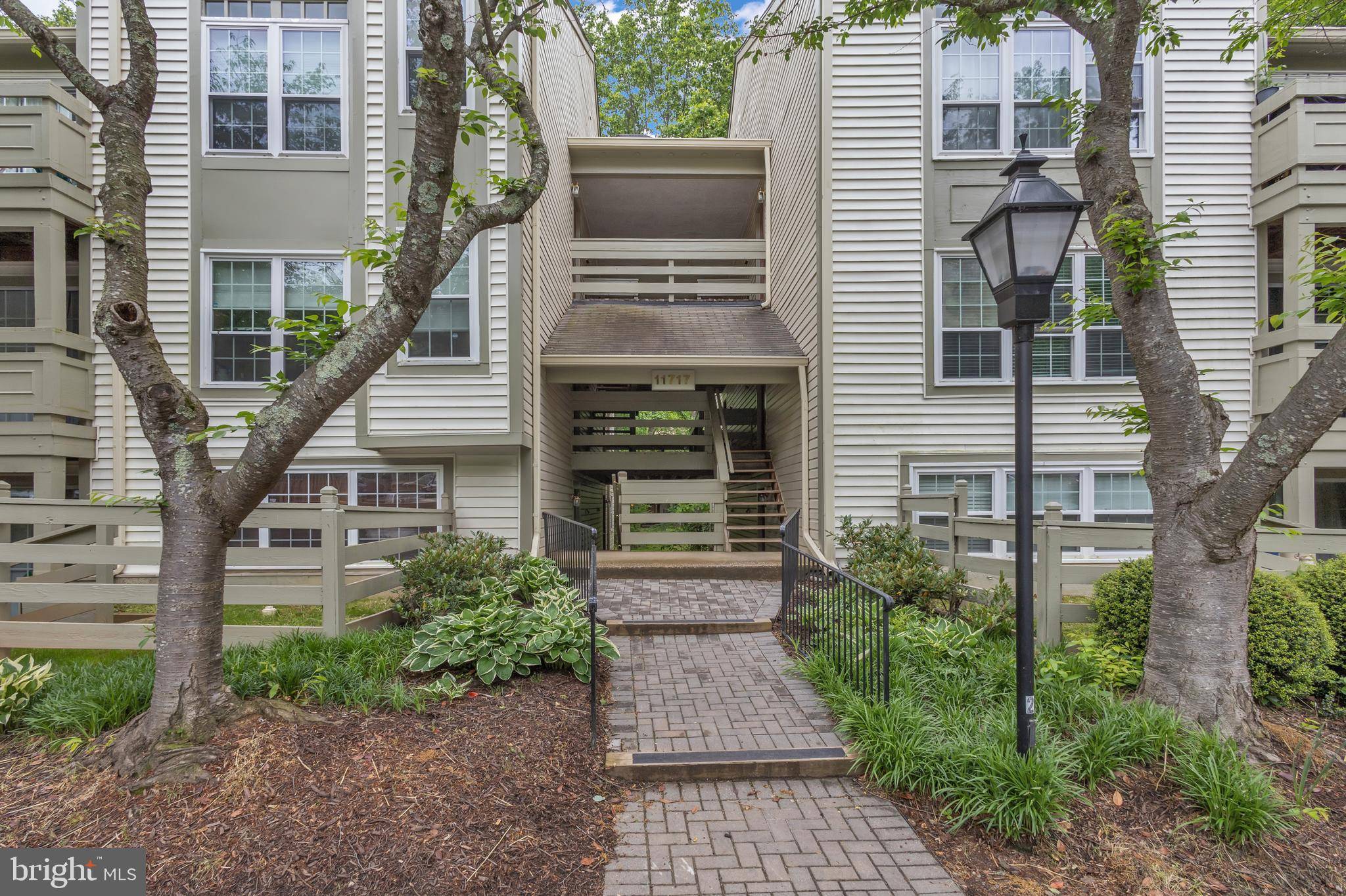11717 KARBON HILL CT #704F, Reston, VA 20191
