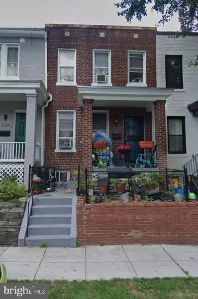 228 CROMWELL TER NE, Washington, DC 20002