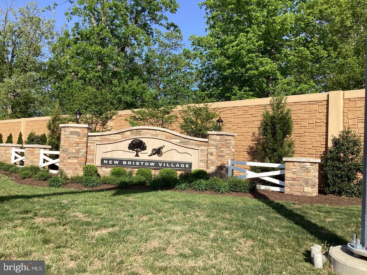 10668 BRISTOW STATION DR, Bristow, VA 20136