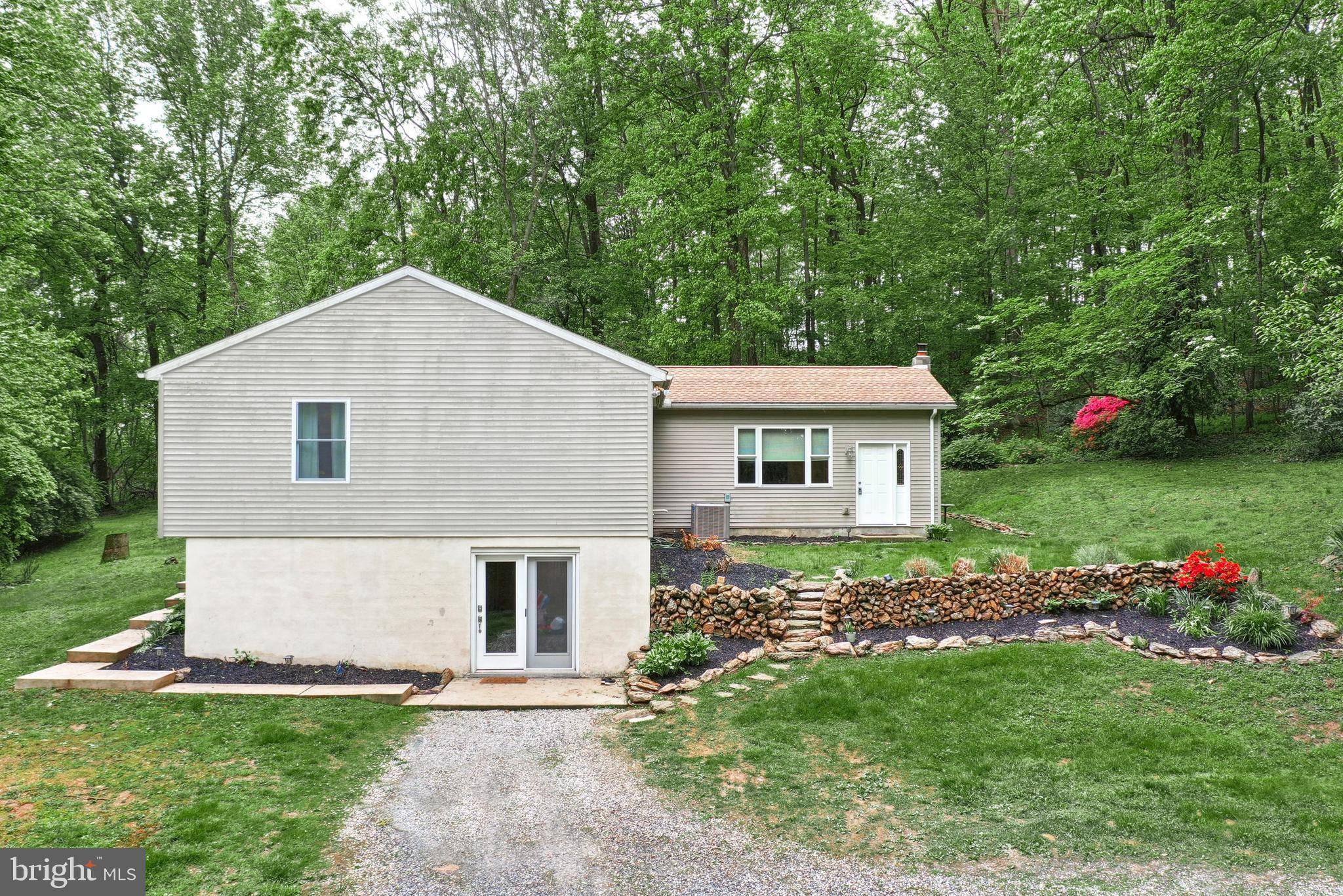 Red Lion, PA 17356,324 PLEASANT CORNER CT