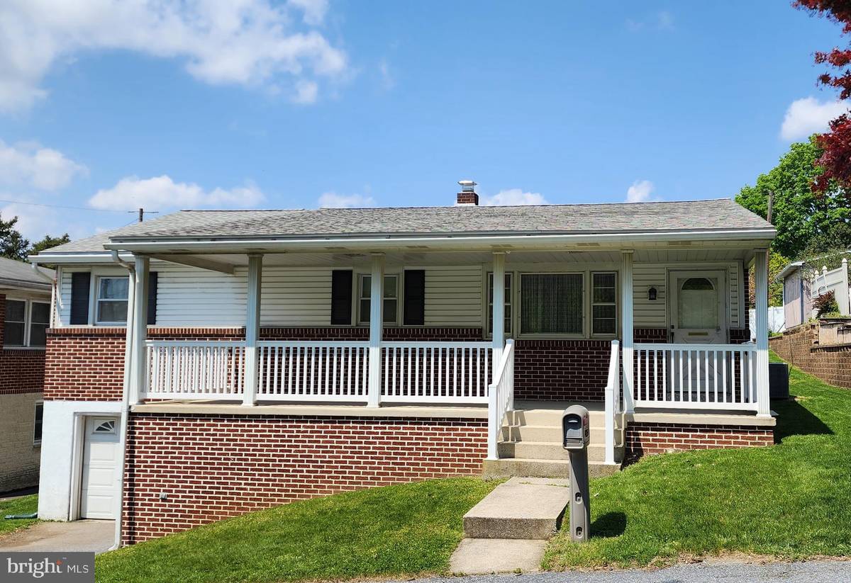 Bressler, PA 17113,425 PENN ST