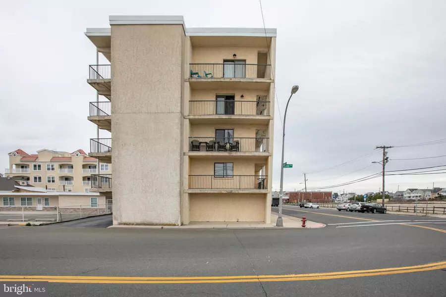 51 HIERING AVE #B-16, Seaside Heights, NJ 08751