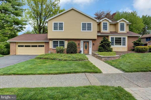 5269 DEERFIELD AVE, Mechanicsburg, PA 17050