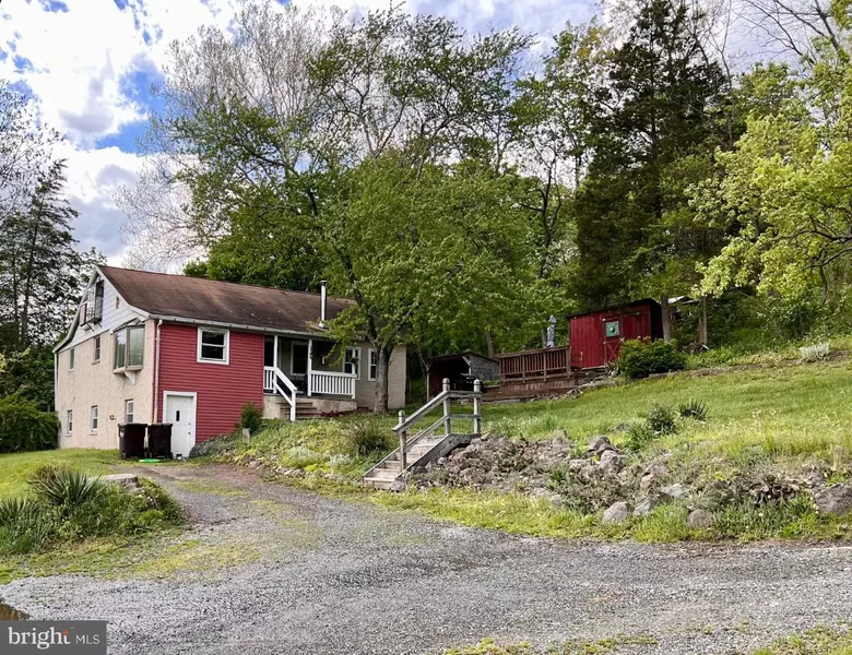 153 GAME FARM RD, Schwenksville, PA 19473