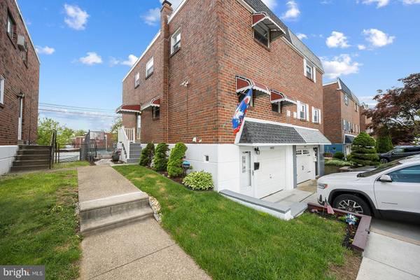 Philadelphia, PA 19152,8927 DEWEES ST