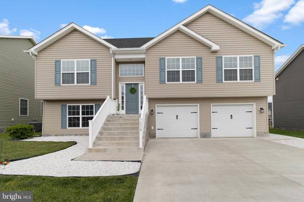 Martinsburg, WV 25403,134 POCHARDS CT