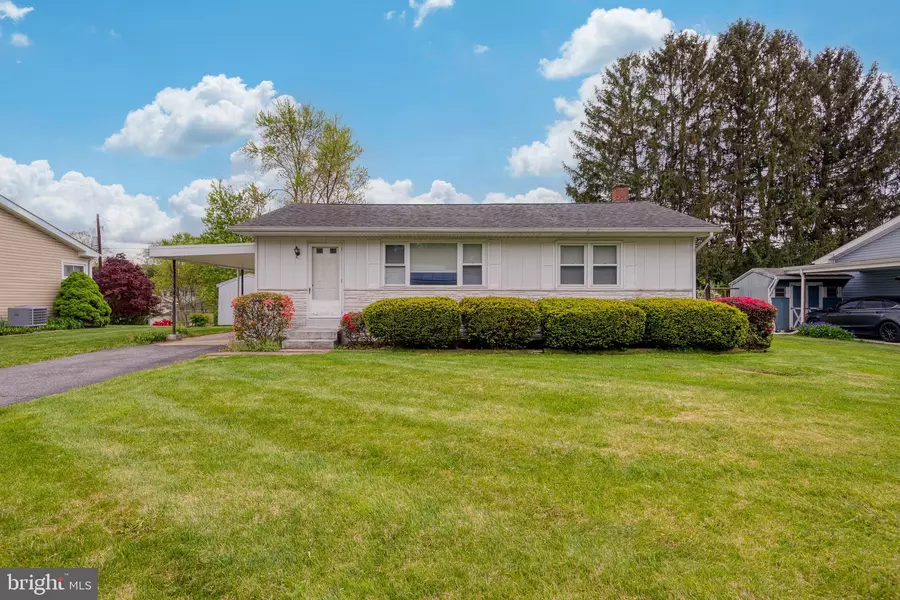 2624 CHAPEL RD, Lancaster, PA 17603