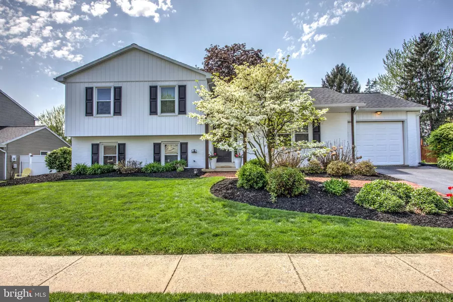 428 LONGMEADOW RD, Lancaster, PA 17601