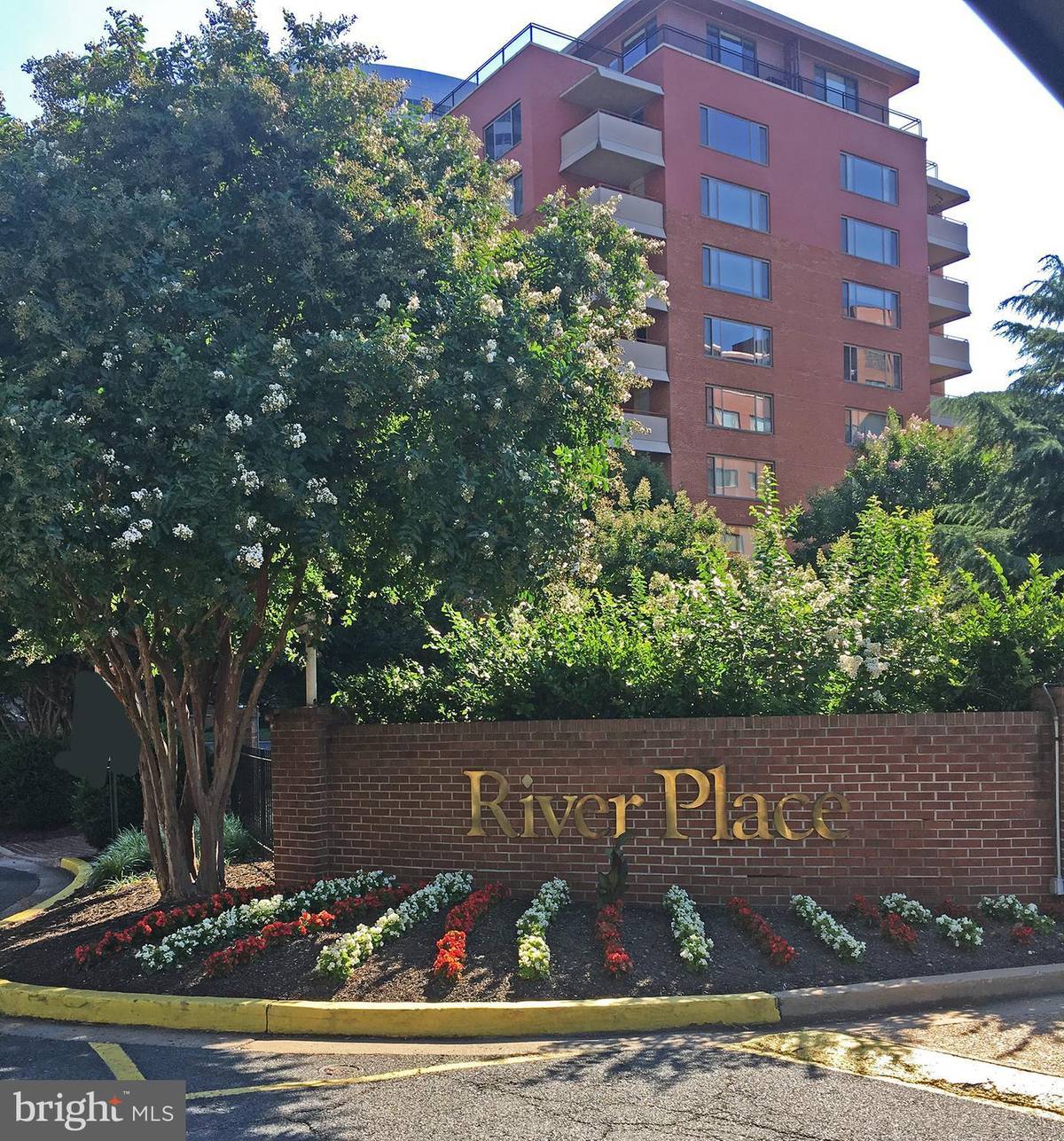 Arlington, VA 22209,1111 ARLINGTON BLVD #340