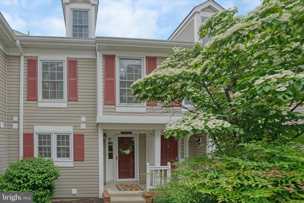 2923 S WOODSTOCK ST #B, Arlington, VA 22206