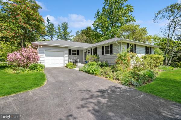 264 LAMBERTVILLE HOPEWELL RD, Hopewell, NJ 08525