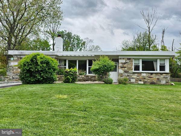 2235 WINDSOR CIR, Broomall, PA 19008