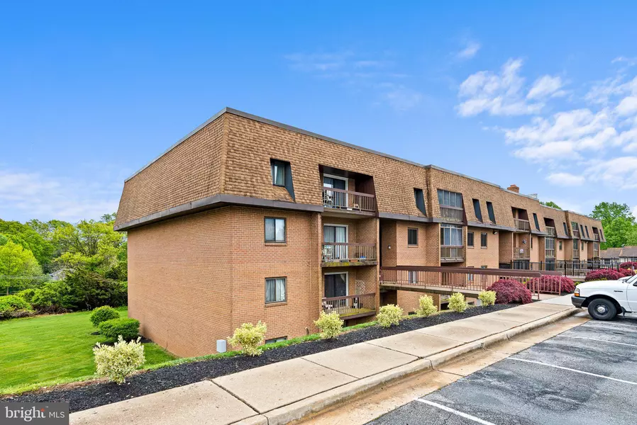 5422-UNIT VALLEY GREEN DR #30B2, Wilmington, DE 19808