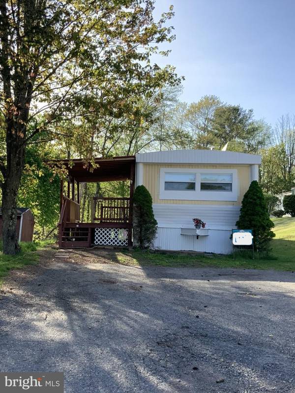 58 SHAWNEE LN, Lehighton, PA 18235