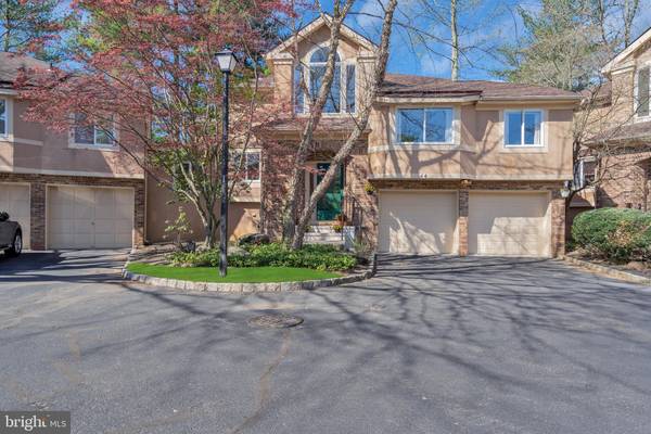 44 KINGSLAND CIR, Monmouth Junction, NJ 08852