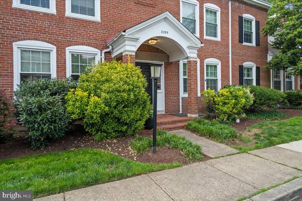 3395 S STAFFORD ST #A2, Arlington, VA 22206