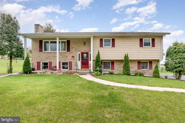 35 TOPAZ DRIVE, Chambersburg, PA 17202