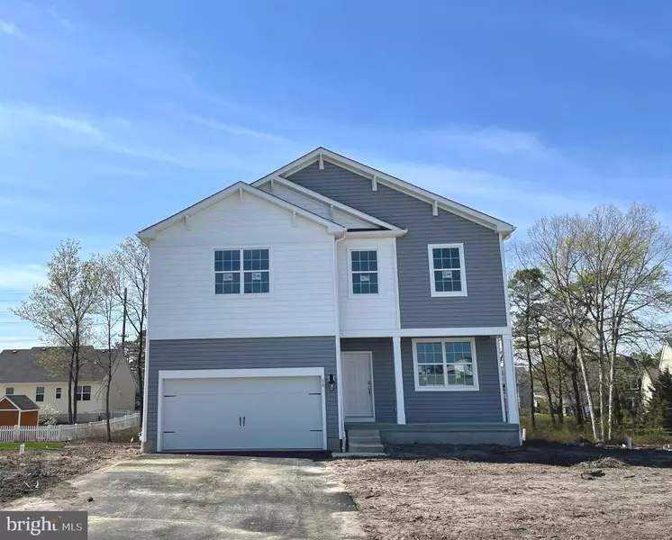 16 STAYSAIL AVE, Barnegat, NJ 08005