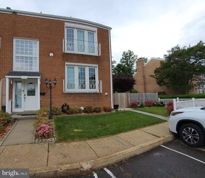 3353 ARDLEY CT, Falls Church, VA 22041