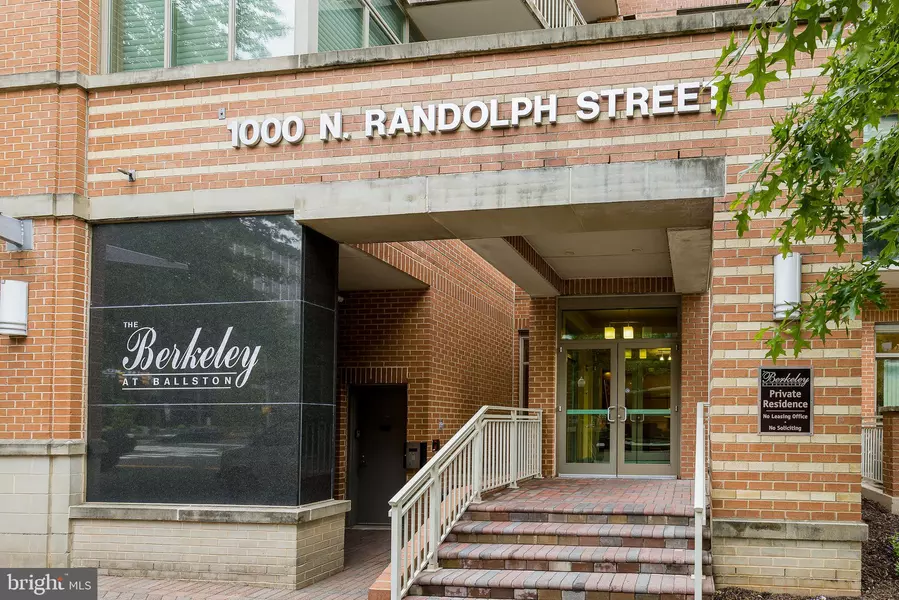 1000 N RANDOLPH ST #210, Arlington, VA 22201