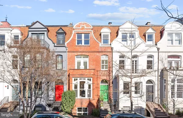 2019 HILLYER PL NW, Washington, DC 20009