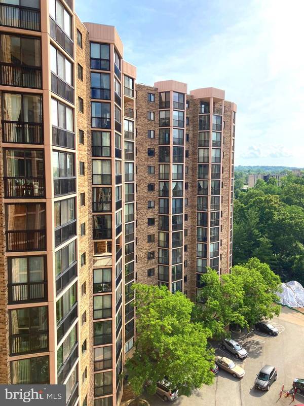 5904 MOUNT EAGLE DR #1105, Alexandria, VA 22303