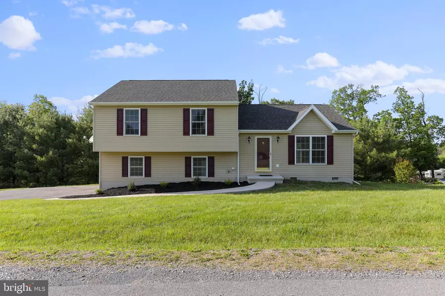 291 MICHIGAN DR, Falling Waters, WV 25419