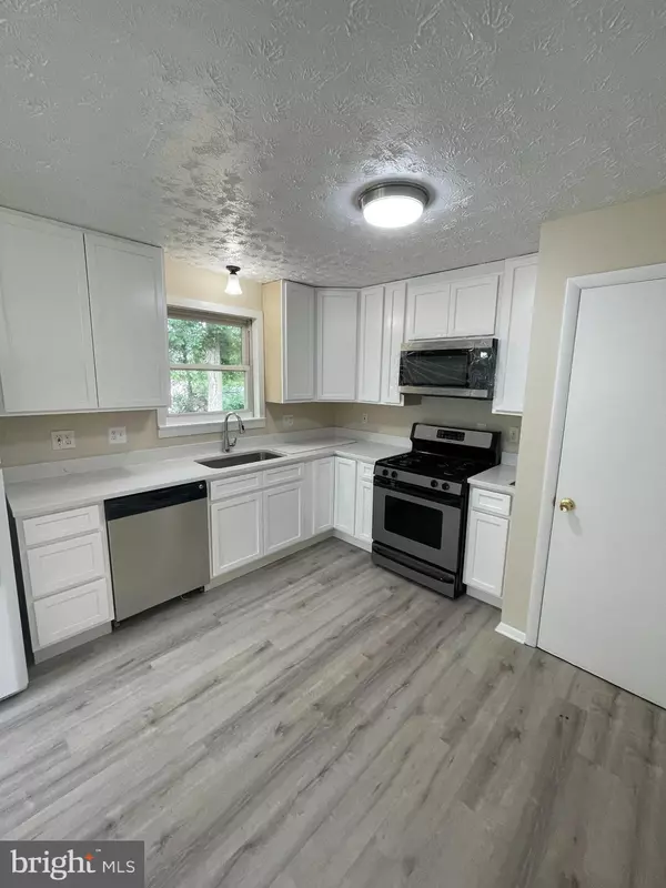 Springfield, VA 22150,7410 DICKENSON ST