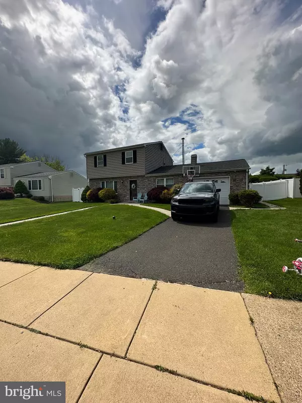 Bensalem, PA 19020,4720 PAISLEY PL