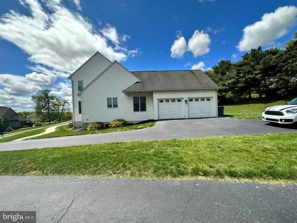 Elizabethtown, PA 17022,64 BRIAR ROSE TRL