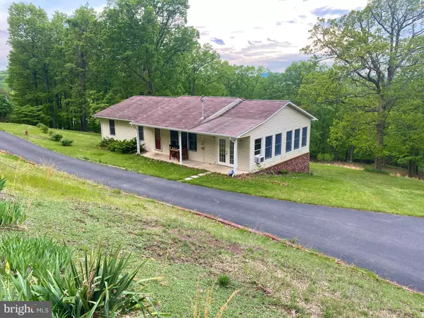 Romney, WV 26757,541 SERENITY DR