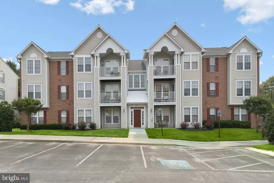 689 WINDING STREAM WAY #301, Odenton, MD 21113