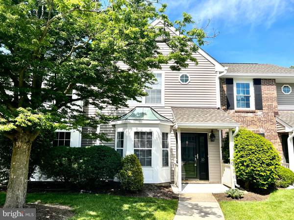 10 MONTGOMERY CT, Hightstown, NJ 08520