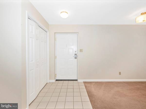 Walkersville, MD 21793,500 CHAPEL CT #106