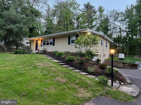 314 GRATERFORD RD, Schwenksville, PA 19473