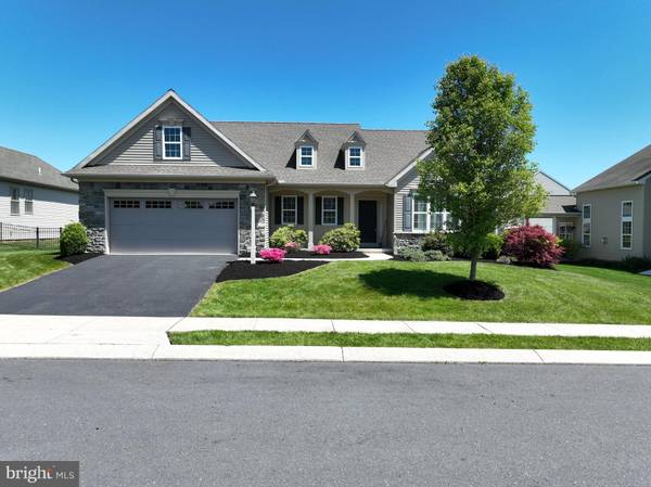 1821 SPARTAN DR, Mechanicsburg, PA 17055