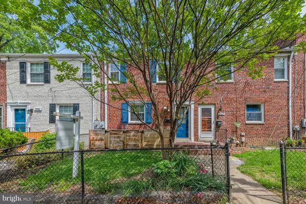 2929 LANDOVER ST, Alexandria, VA 22305