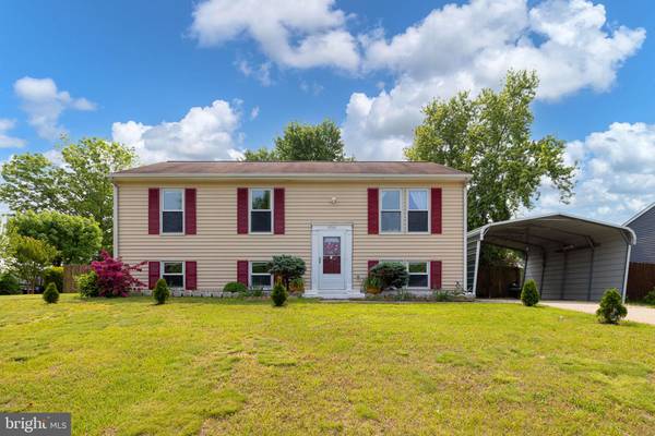 6904 RIDGE WAY DR, Fredericksburg, VA 22407