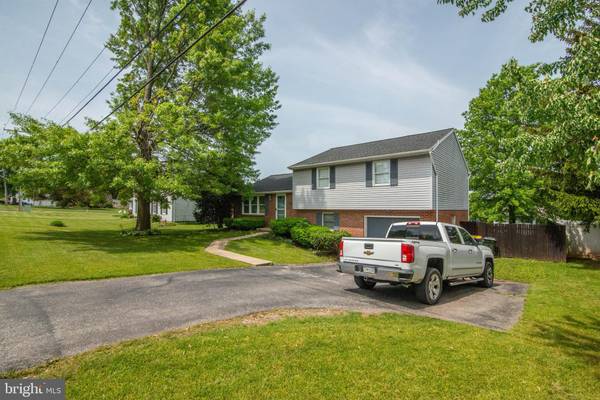 York, PA 17408,2895 SUNSET LN