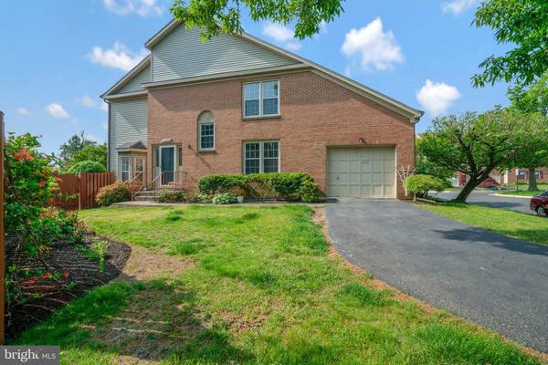 6525 TARTAN VISTA DR, Alexandria, VA 22312