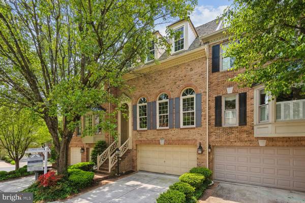 6653 HAMPTON PARK CT, Mclean, VA 22101