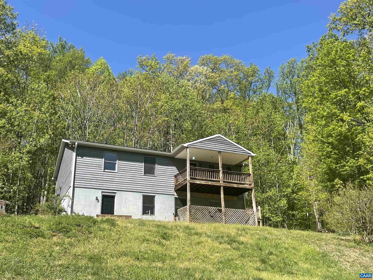 Stanardsville, VA 22973,533 SIMMS RD