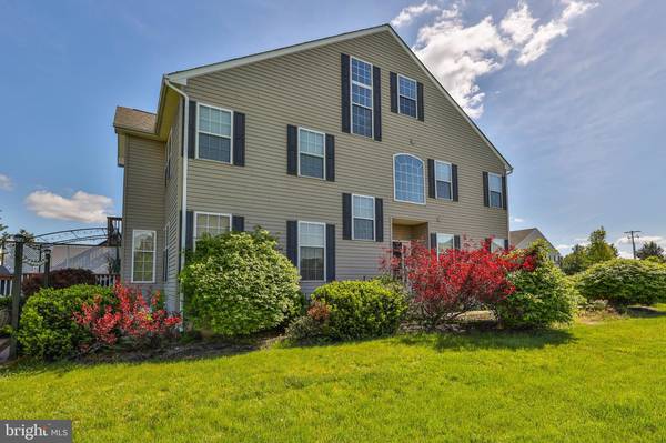 5271 SPRING RIDGE DR E, Macungie, PA 18062