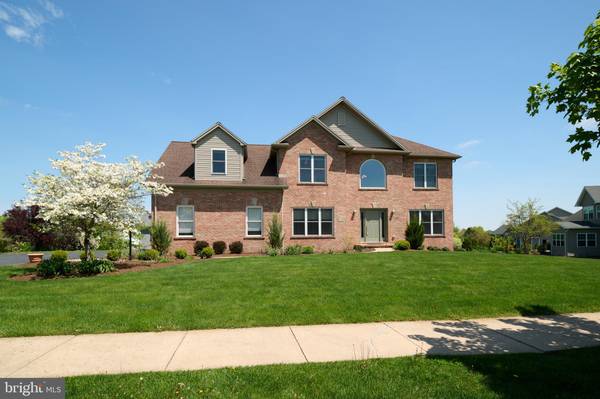 1145 N FOXPOINTE DR, State College, PA 16803