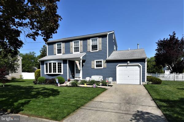 11 JOHN ST, Delanco, NJ 08075