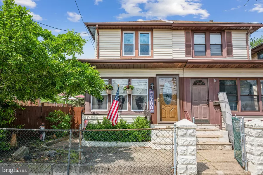 416 MIDDLETON ST, Riverside, NJ 08075