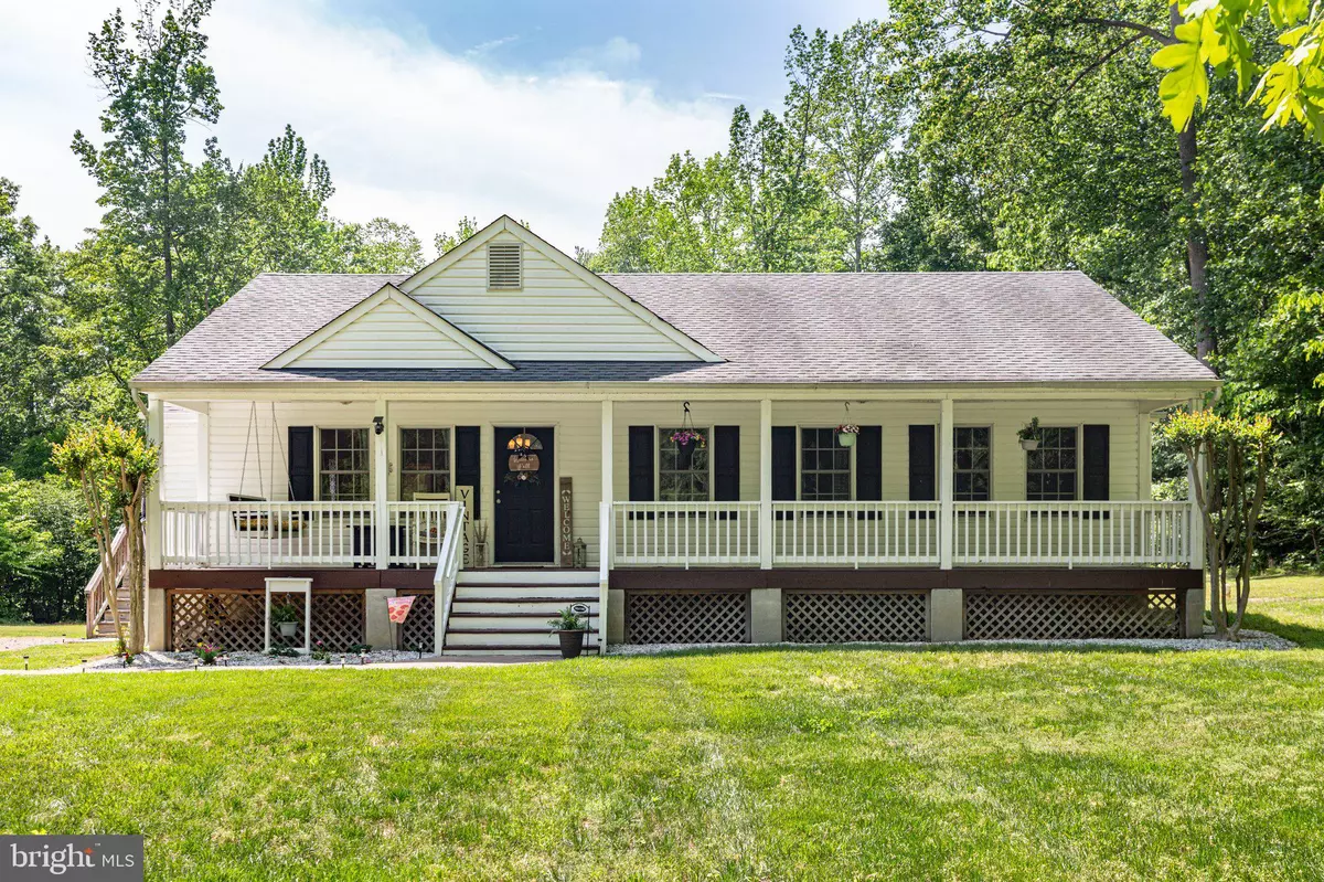 Bumpass, VA 23024,646 LOUISA FARMS LN