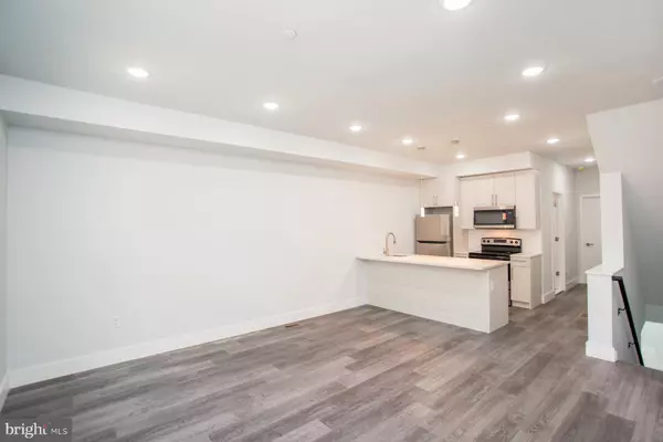 Philadelphia, PA 19133,1013 W NEVADA ST