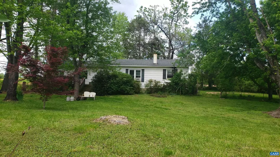 320 N GREEN ACRES RD, Stanardsville, VA 22973